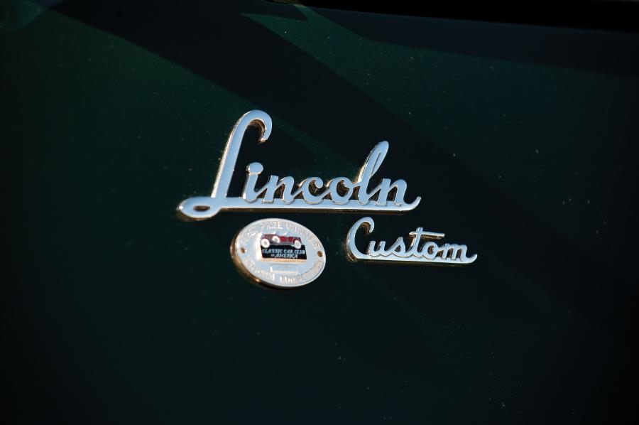  Lincoln Custom Limousine 1941 года  (фото 13 из 27)